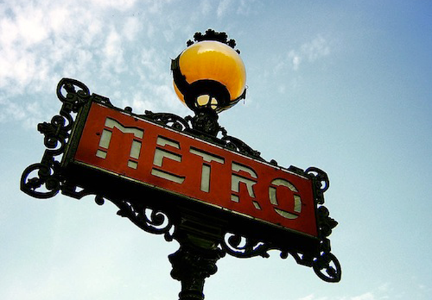 File_Paris_Metro_Sign File_Paris_Metro_Sign