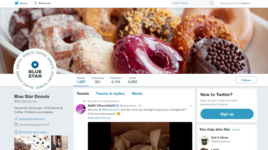 Perfil de Twitter de Blue Star Donuts