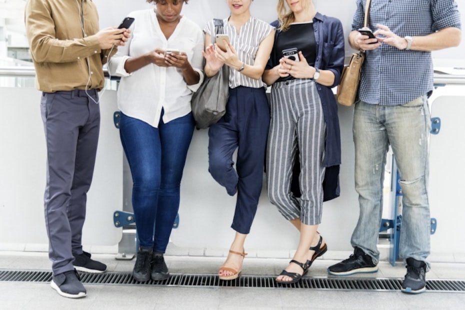 network of friends on mobile phones