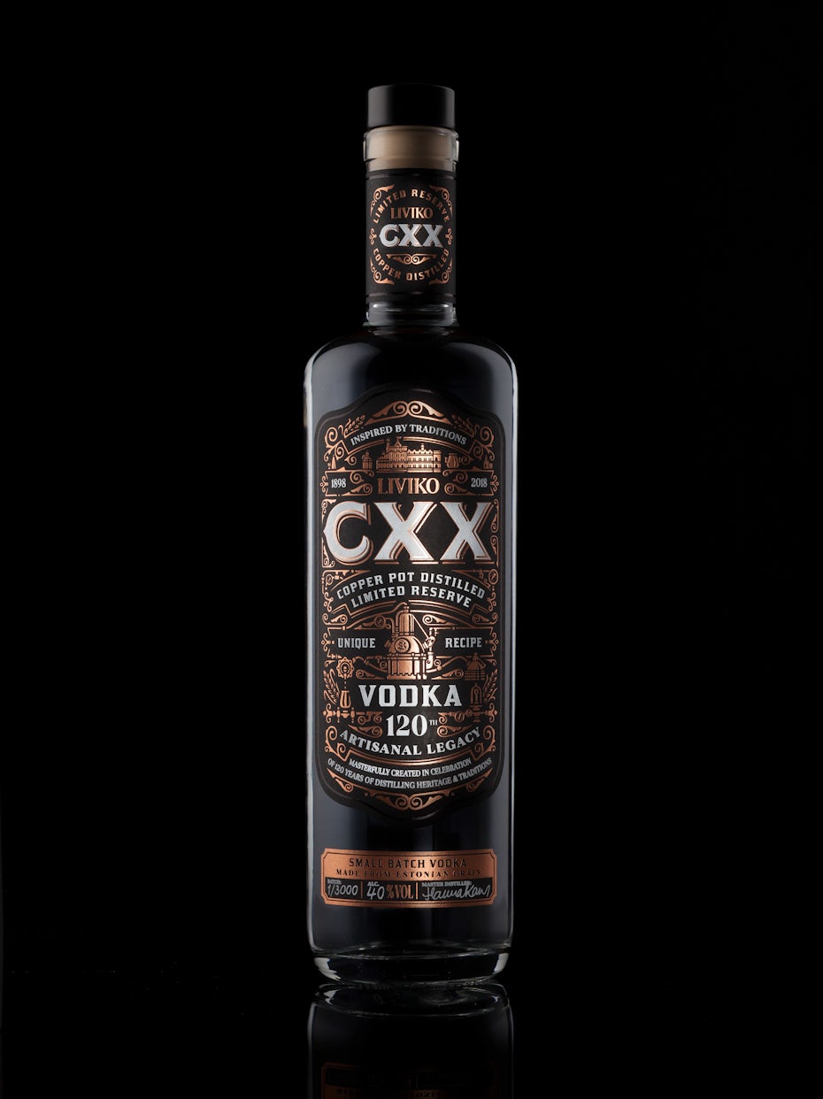 Tren desain kemasan 2020 contoh: kemasan Liviko CXX Vodka