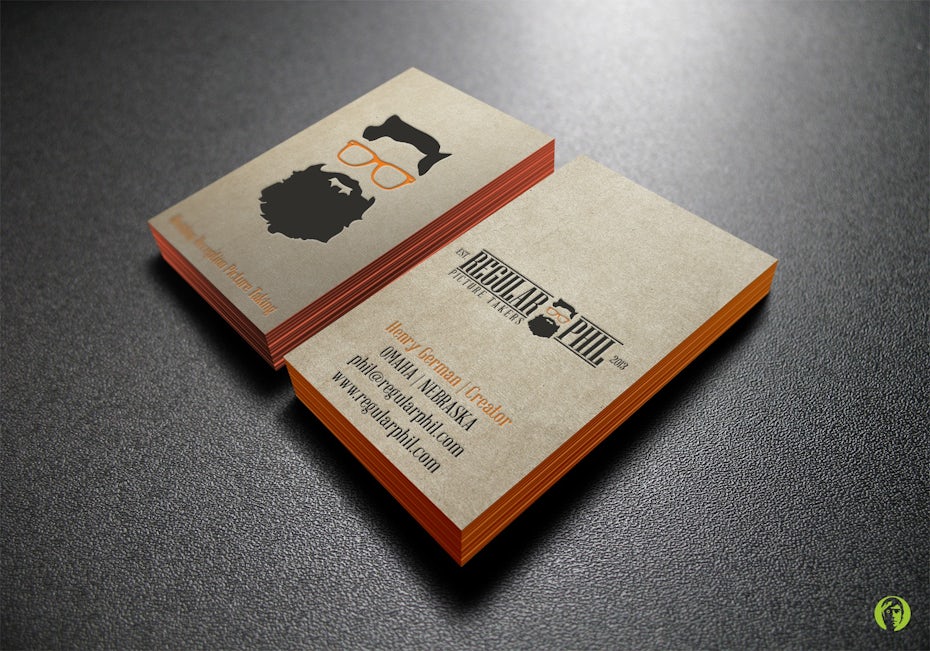 Business cards trends 2020 example: business card with colored edges