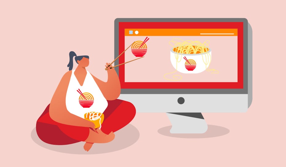 Illustration d'une femme assise portant un t-shirt de nouilles asiatiques, en train de regarder le branding de site web d'une marque de nouilles asiatiques