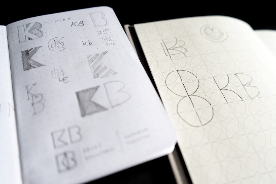 skizzenbücher mit monogrammen