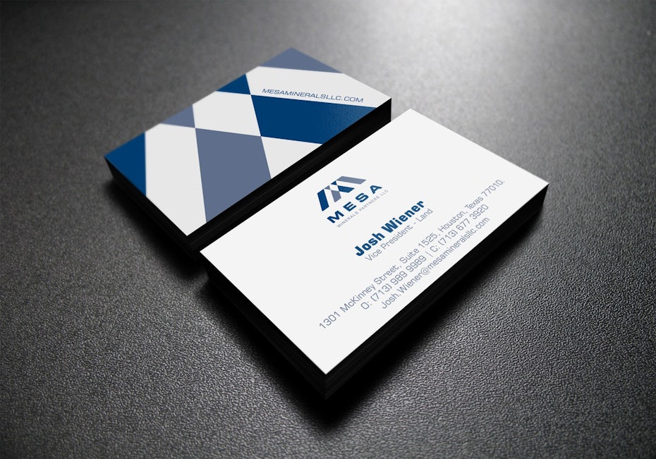 8 eye-catching business card trends for 2022