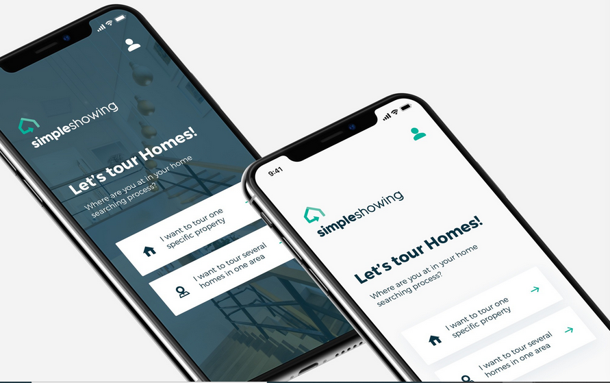 Diseño de ecommerce tendencias - La página de inicio de Simple Mostrando, una aplicación de bienes raíces, se muestra en dos teléfonos inteligentes.