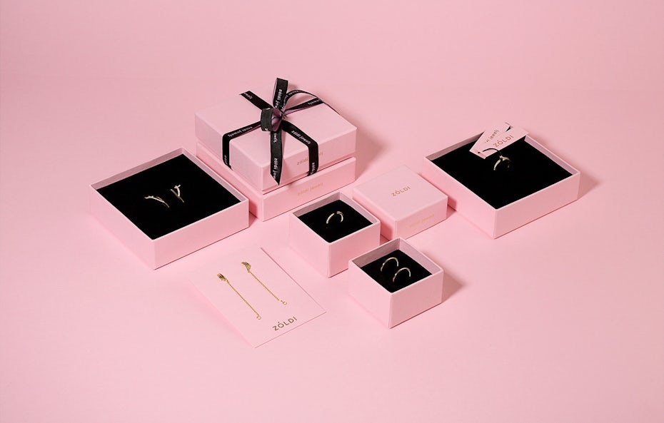 左利珠宝的粉红色和黑色设计系列