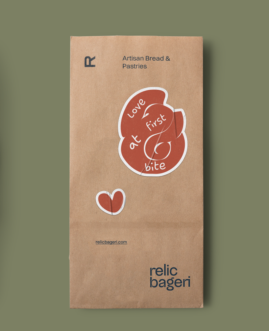 Packing design trends 2023 example: Relic Bageri
