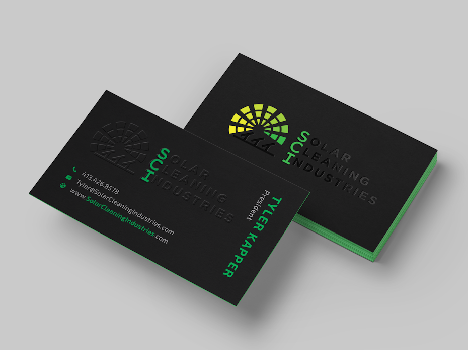 Impresionantes tendencias de tarjetas de presentación - tarjeta de presentación negra con logotipo en relieve y texto y lados resaltados en verde