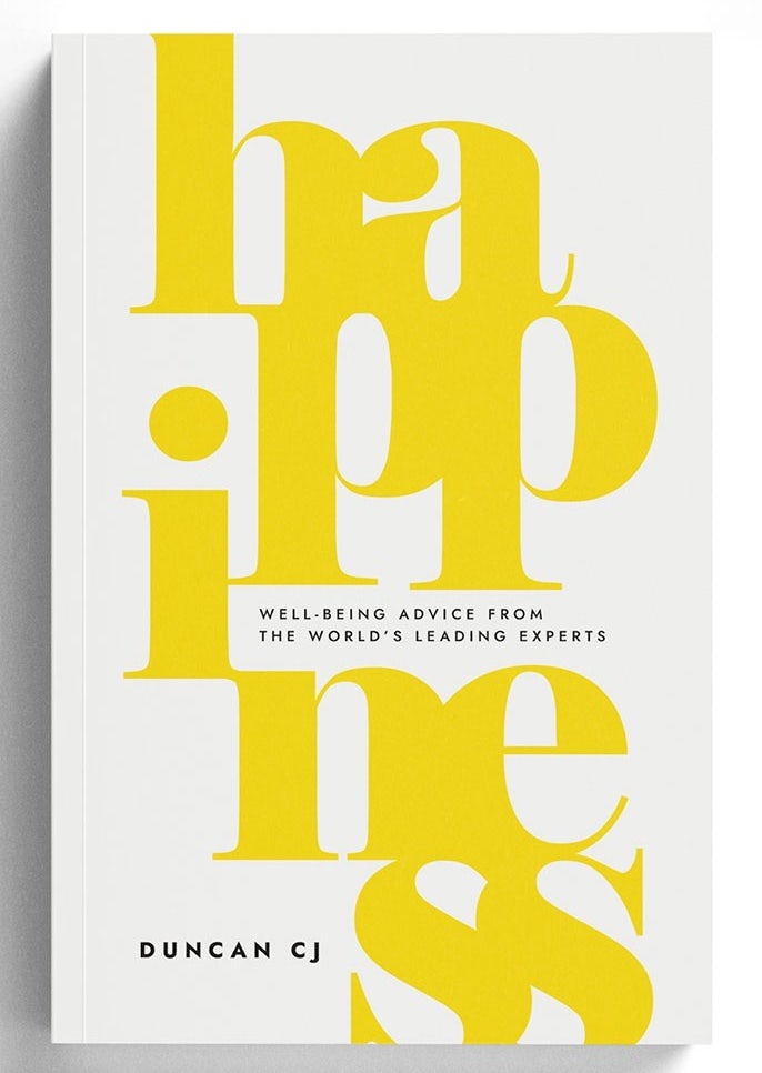 diseño de portada de libro con texto amarillo grande que se acerca demasiado al borde